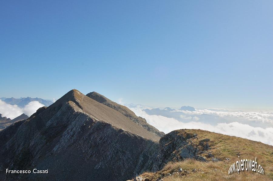 04 Vista su Valrossa e Cabianca.jpg